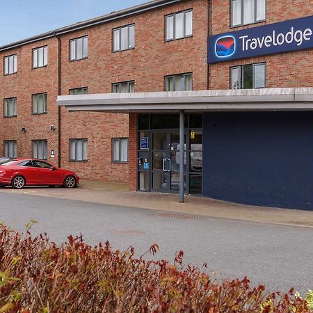 Travelodge Leeds Colton Гарфорт Екстериор снимка